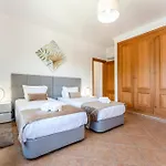 Castelo By Algarve Holidays * אלבופיירה