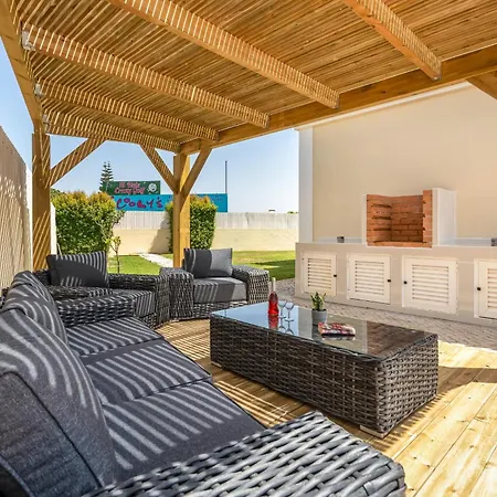 Castelo By Algarve Holidays アルブフェイラ