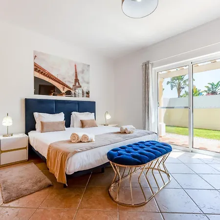 Castelo By Algarve Holidays ヴィラ アルブフェイラ