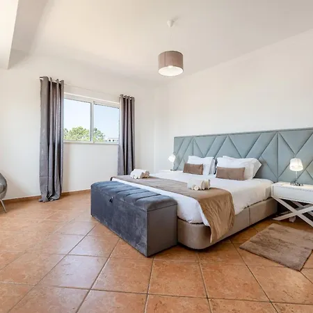 Castelo By Algarve Holidays アルブフェイラ