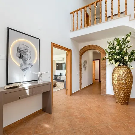 Castelo By Algarve Holidays ヴィラ