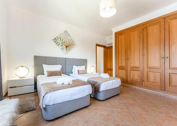 Castelo By Algarve Holidays * Albufeira